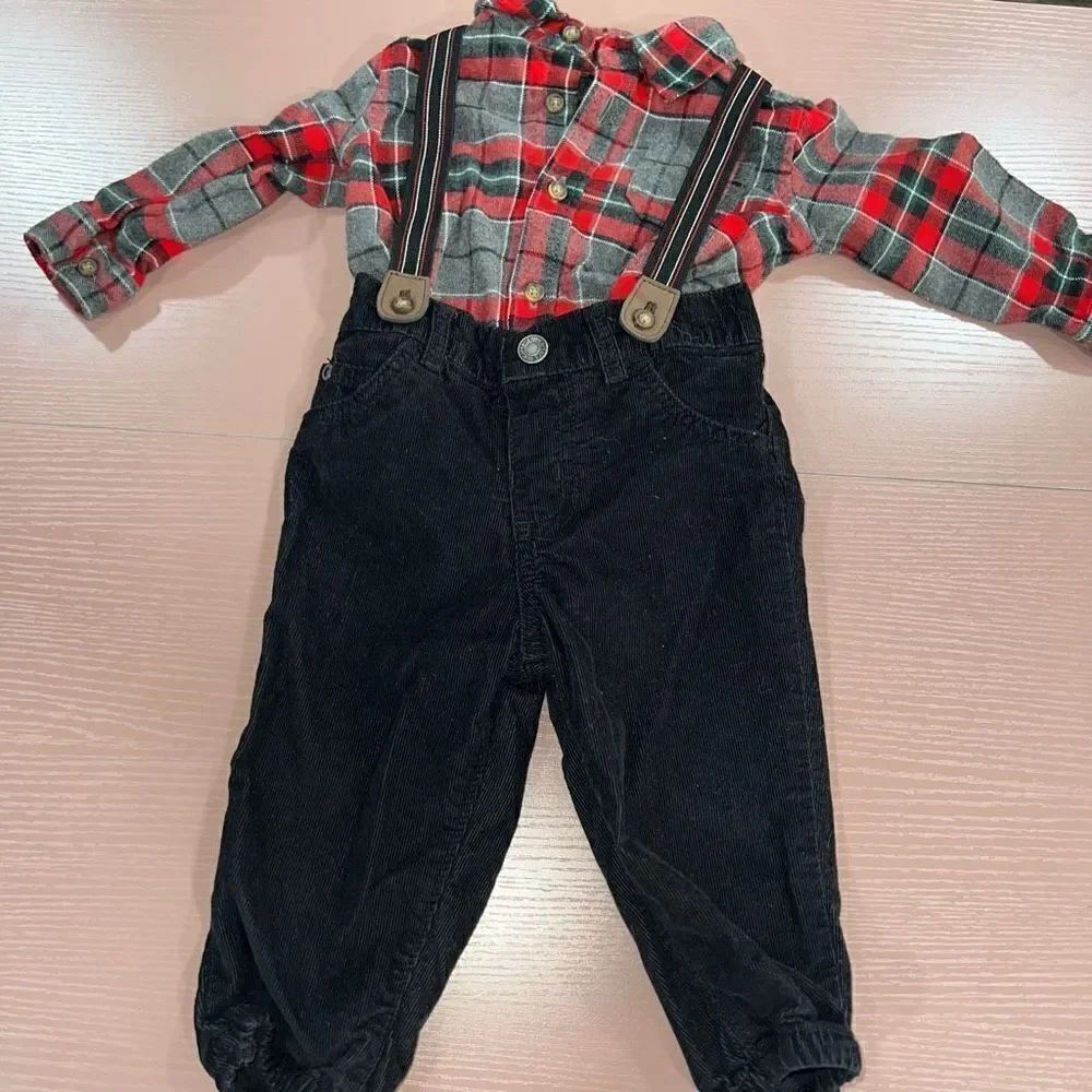 Carter’s 9m NWOT Baby Boy Outfit